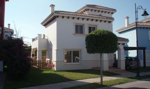 Resale - Villa - Los Alcázares